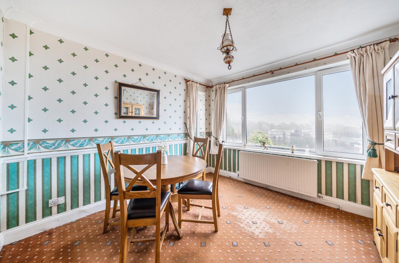 Lon Mafon, Sketty, Swansea, SA2 9ER